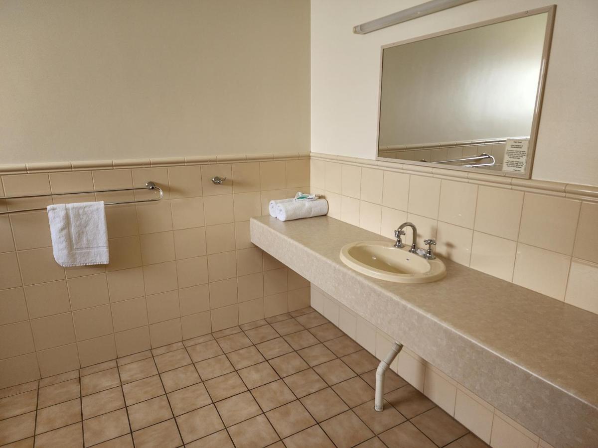 Country Roads Motor Inn Naracoorte Exterior foto